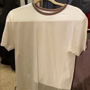 White t shirt with decorative collar